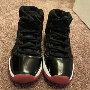 Jordan Bred 11 Size 6 Good Condition. No box